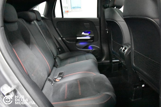 MERCEDES-BENZ GLA 200 d Automatic 4Matic AMG Line Premium Plus